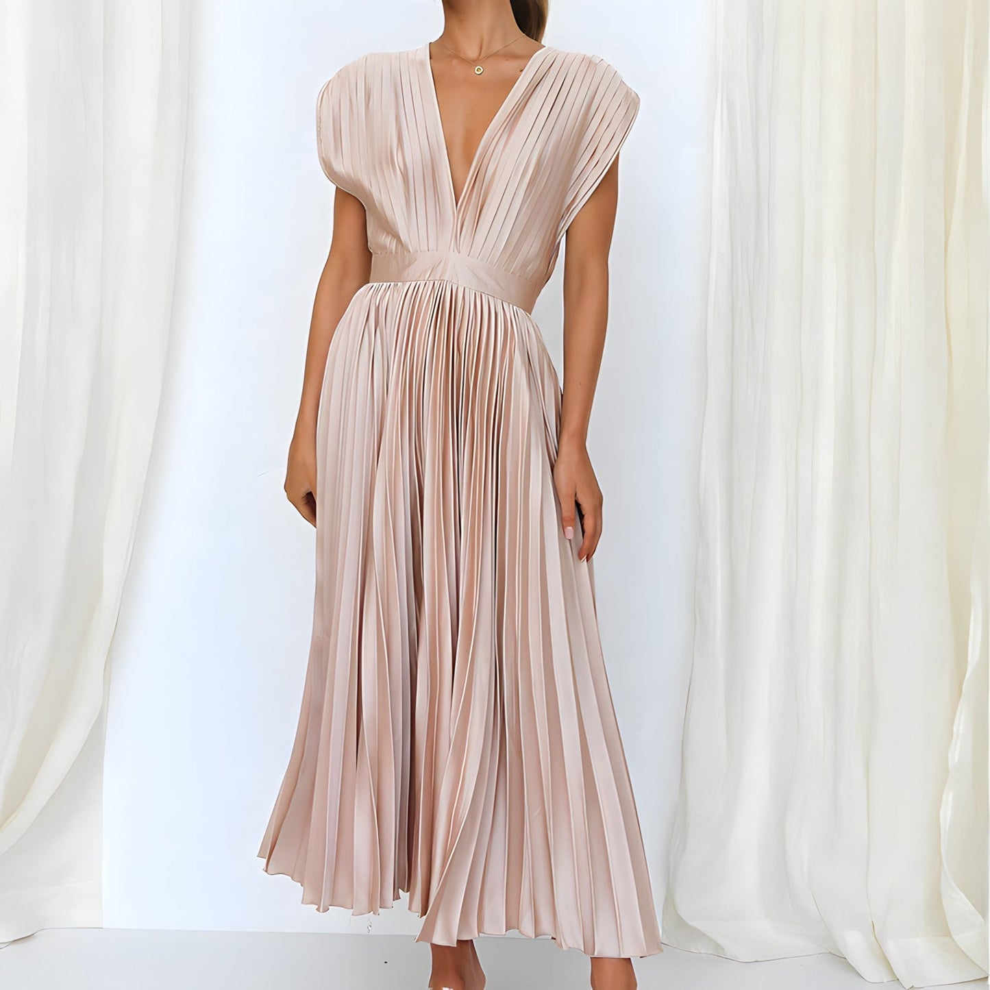 Élodie Lavin | V-Neck Pleated Maxi Dress