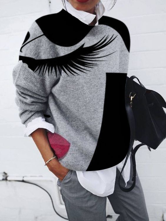 Elle&Vire - Elegant Sweater with Artistic Print