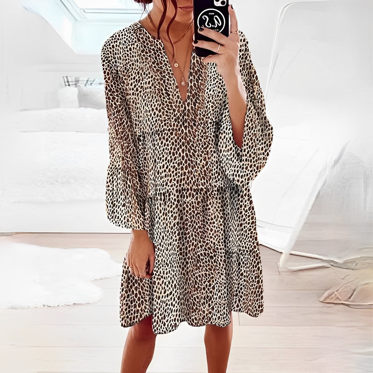 Inès Lavigne® - Knee length leopard print dress