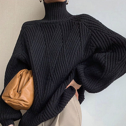 Lucia Comér® - Black turtleneck sweater