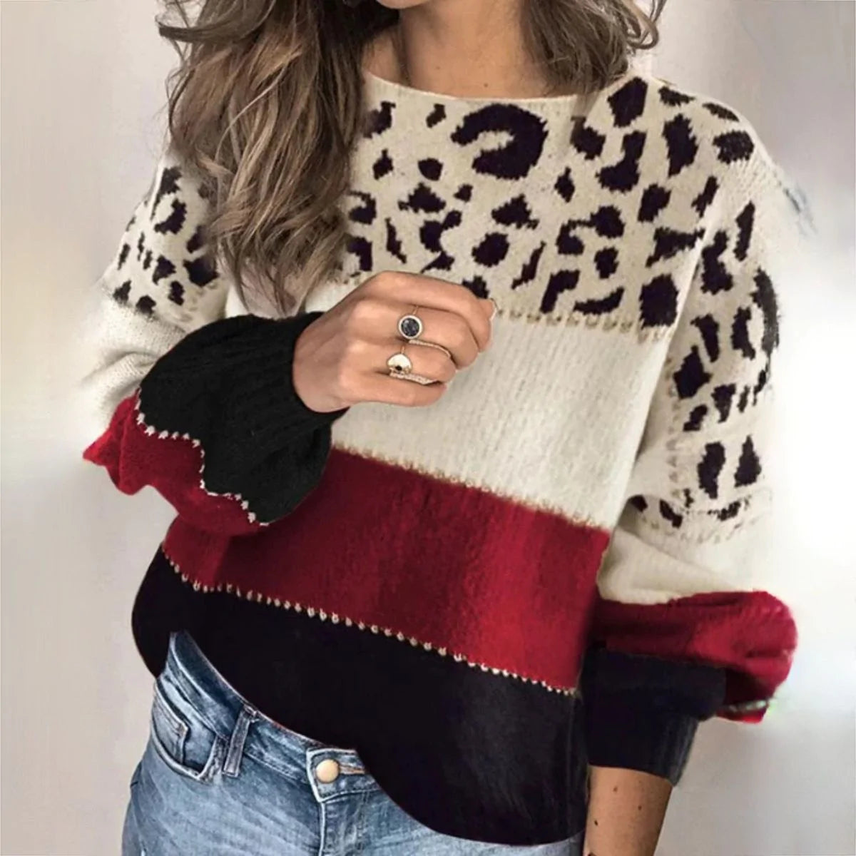 Eva Janssen® - Elegant Leopard Pattern Sweater